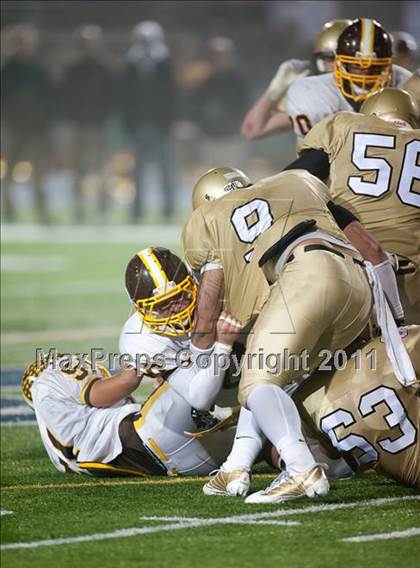 Thumbnail 1 in Bishop's vs Parker (CIF SDS D5 Final) photogallery.
