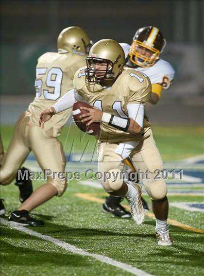 Thumbnail 2 in Bishop's vs Parker (CIF SDS D5 Final) photogallery.