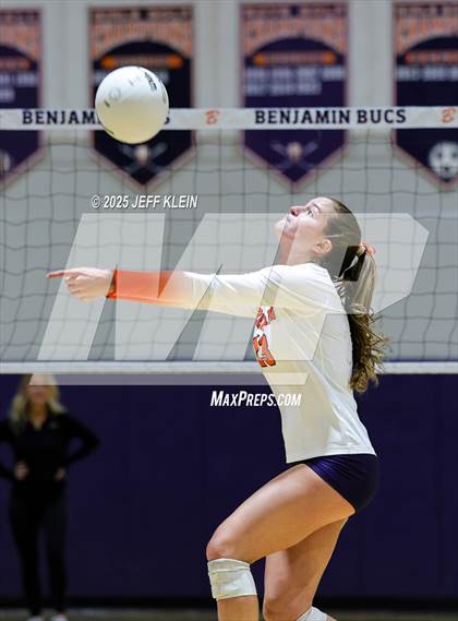 Thumbnail 1 in Cardinal Newman @ Benjamin photogallery.