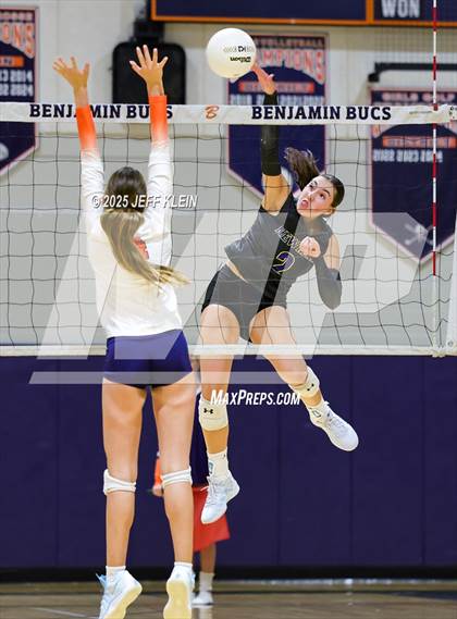 Thumbnail 3 in Cardinal Newman @ Benjamin photogallery.