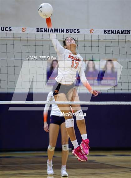 Thumbnail 2 in Cardinal Newman @ Benjamin photogallery.