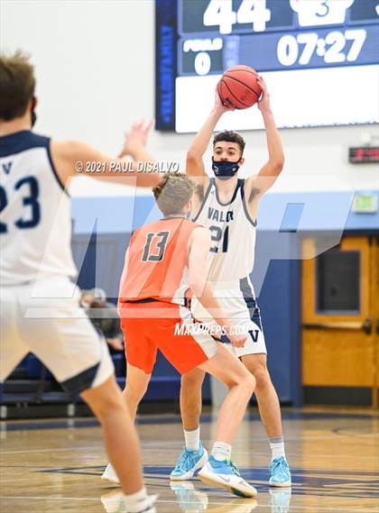 Thumbnail 3 in Lakewood @ Valor Christian photogallery.