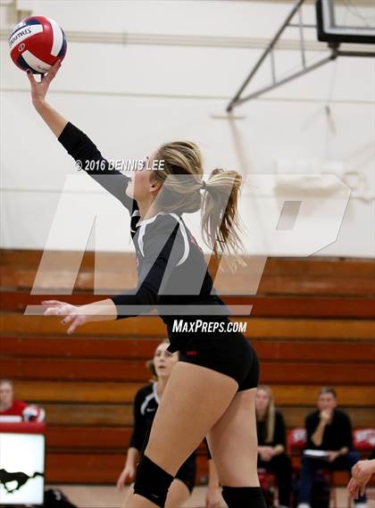 Thumbnail 3 in Foothill vs. Monte Vista (CIF NCS D1 Semi Finals) photogallery.