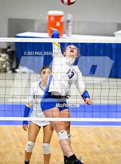 Thumbnail 2 in Dove Creek vs. Cheraw (CHSAA 1A Round 3) photogallery.