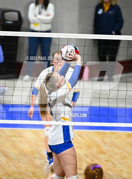 Thumbnail 2 in Dove Creek vs. Cheraw (CHSAA 1A Round 3) photogallery.