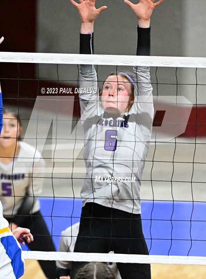 Thumbnail 3 in Dove Creek vs. Cheraw (CHSAA 1A Round 3) photogallery.