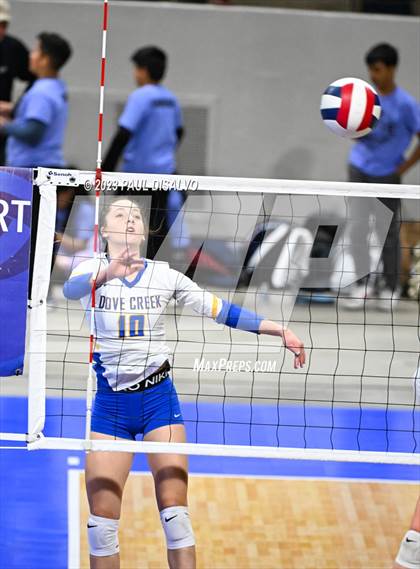 Thumbnail 2 in Dove Creek vs. Cheraw (CHSAA 1A Round 3) photogallery.