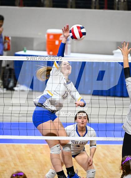 Thumbnail 3 in Dove Creek vs. Cheraw (CHSAA 1A Round 3) photogallery.