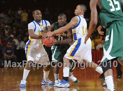 Thumbnail 2 in West Caldwell vs. Kinston (NCHSAA Class 2A Final) photogallery.