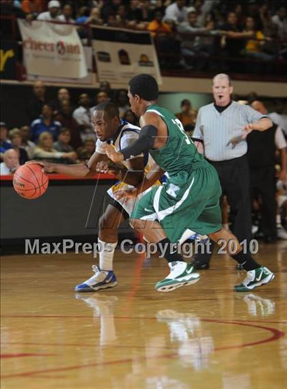 Thumbnail 3 in West Caldwell vs. Kinston (NCHSAA Class 2A Final) photogallery.
