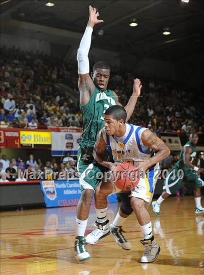 Thumbnail 3 in West Caldwell vs. Kinston (NCHSAA Class 2A Final) photogallery.