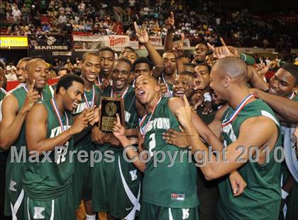 Thumbnail 1 in West Caldwell vs. Kinston (NCHSAA Class 2A Final) photogallery.