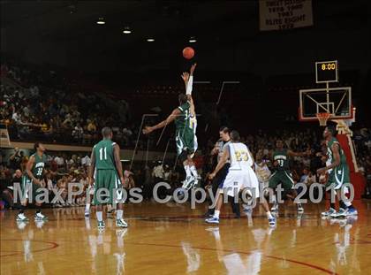 Thumbnail 3 in West Caldwell vs. Kinston (NCHSAA Class 2A Final) photogallery.