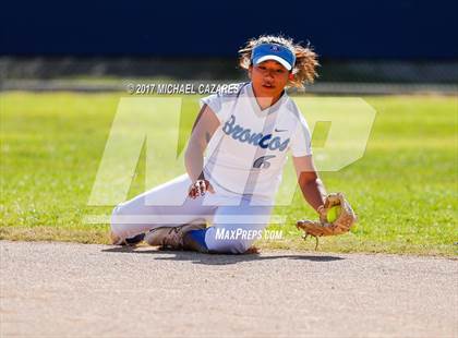 Thumbnail 1 in Mission Vista @ Rancho Bernardo photogallery.