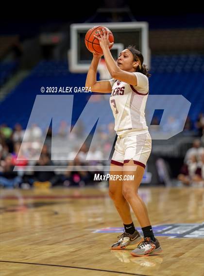 Thumbnail 3 in Pearland vs Desoto (UIL 6A Basketball Semifinal) photogallery.