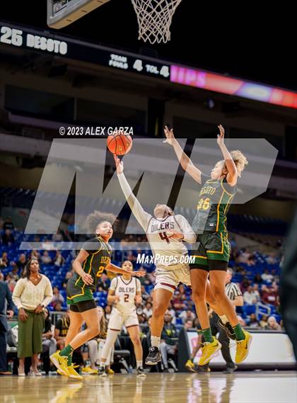 Thumbnail 3 in Pearland vs Desoto (UIL 6A Basketball Semifinal) photogallery.