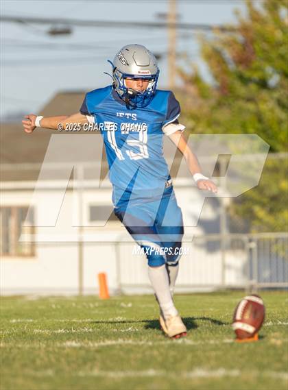 Thumbnail 3 in Chugiak @ Encinal photogallery.