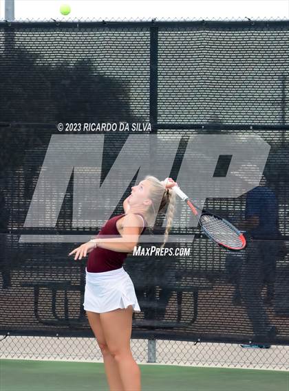 Thumbnail 2 in UIL 3A & 4A Tennis Doubles Semifinals photogallery.