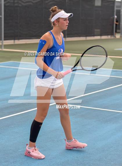 Thumbnail 3 in UIL 3A & 4A Tennis Doubles Semifinals photogallery.
