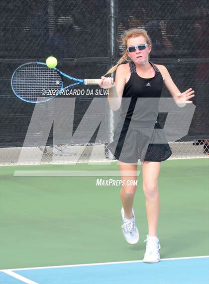 Thumbnail 2 in UIL 3A & 4A Tennis Doubles Semifinals photogallery.