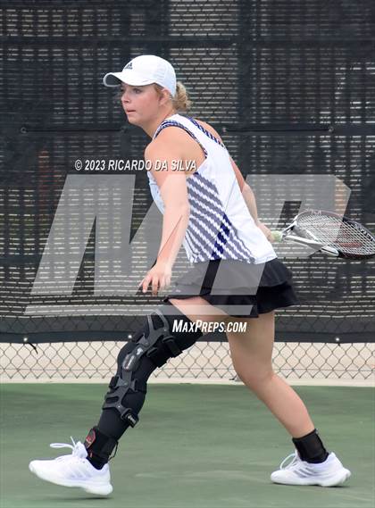 Thumbnail 3 in UIL 3A & 4A Tennis Doubles Semifinals photogallery.