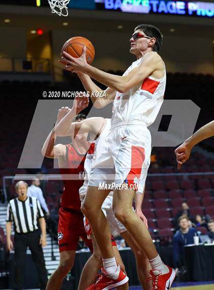 Thumbnail 1 in Mater Dei vs. Centennial (Tarkanian Classic) photogallery.
