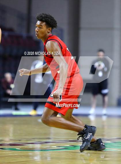 Thumbnail 1 in Mater Dei vs. Centennial (Tarkanian Classic) photogallery.