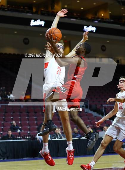 Thumbnail 1 in Mater Dei vs. Centennial (Tarkanian Classic) photogallery.