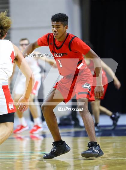 Thumbnail 3 in Mater Dei vs. Centennial (Tarkanian Classic) photogallery.