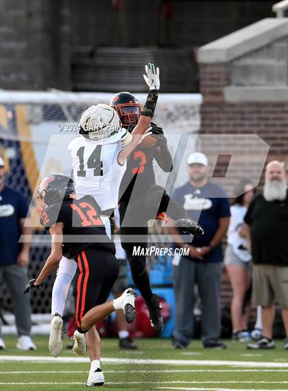 Thumbnail 2 in South Pittsburg vs Silverdale Academy (Blue Cross Bowl) photogallery.