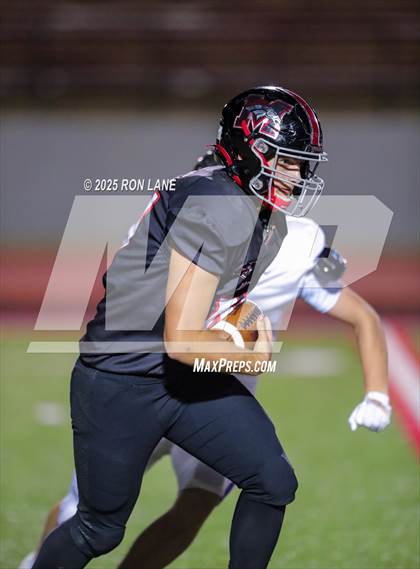 Thumbnail 1 in JV: Community Christian @ Mustang photogallery.
