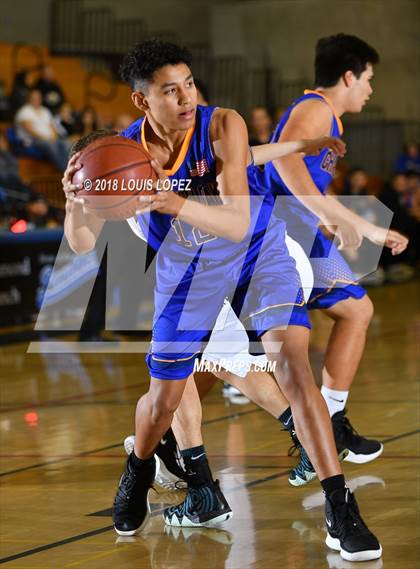 Thumbnail 2 in Charter Oak @ Diamond Ranch photogallery.