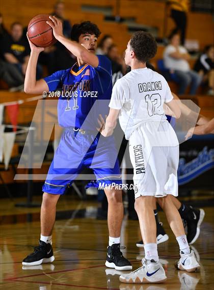 Thumbnail 1 in Charter Oak @ Diamond Ranch photogallery.