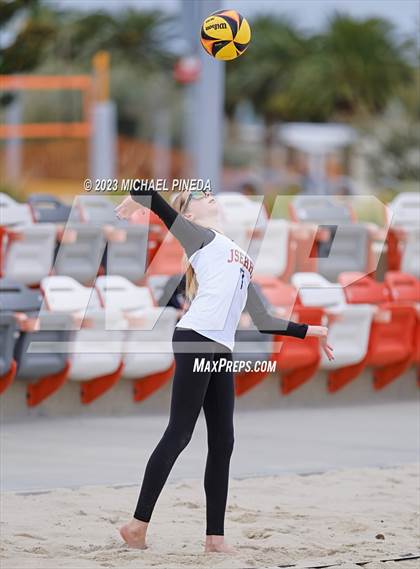 Thumbnail 3 in Orange Lutheran @ JSerra Catholic photogallery.