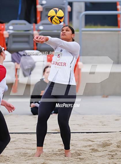 Thumbnail 3 in Orange Lutheran @ JSerra Catholic photogallery.