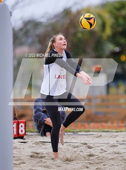 Thumbnail 2 in Orange Lutheran @ JSerra Catholic photogallery.