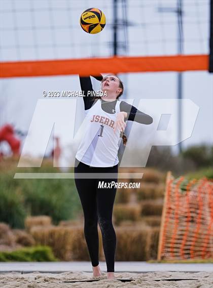 Thumbnail 1 in Orange Lutheran @ JSerra Catholic photogallery.