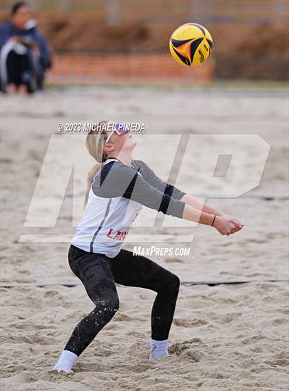Thumbnail 2 in Orange Lutheran @ JSerra Catholic photogallery.