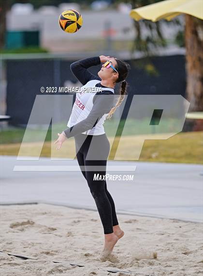 Thumbnail 1 in Orange Lutheran @ JSerra Catholic photogallery.