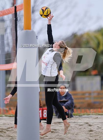 Thumbnail 2 in Orange Lutheran @ JSerra Catholic photogallery.