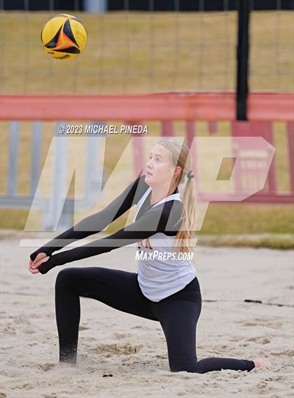 Thumbnail 1 in Orange Lutheran @ JSerra Catholic photogallery.