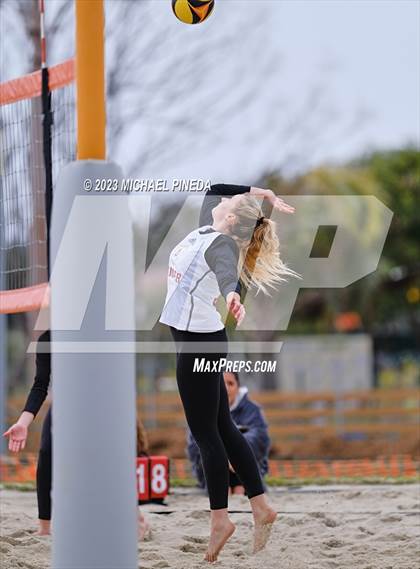 Thumbnail 1 in Orange Lutheran @ JSerra Catholic photogallery.