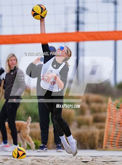 Thumbnail 2 in Orange Lutheran @ JSerra Catholic photogallery.