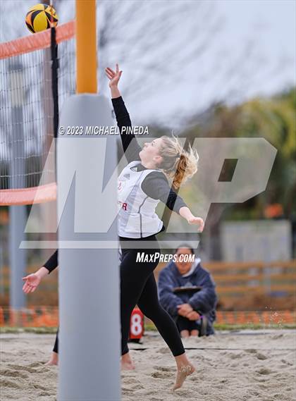 Thumbnail 3 in Orange Lutheran @ JSerra Catholic photogallery.