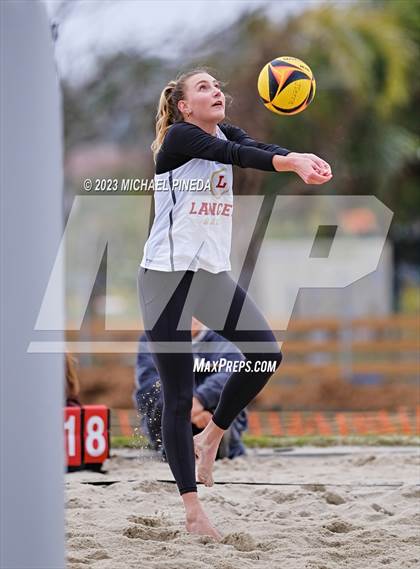 Thumbnail 3 in Orange Lutheran @ JSerra Catholic photogallery.