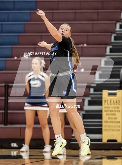 Thumbnail 1 in Marian @ Lincoln North Star photogallery.