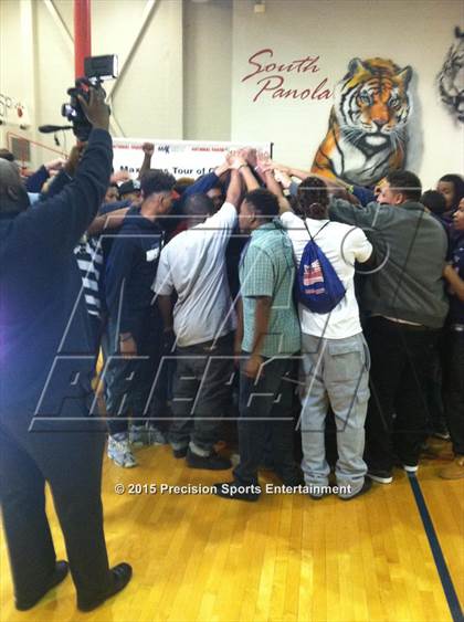 Thumbnail 3 in South Panola TOC Ceremony photogallery.