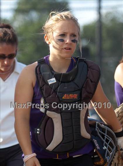 Thumbnail 3 in Escalon vs. Hughson (CIF SJS D5 Playoffs) photogallery.