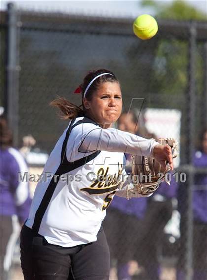 Thumbnail 2 in Escalon vs. Hughson (CIF SJS D5 Playoffs) photogallery.