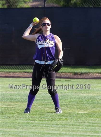 Thumbnail 3 in Escalon vs. Hughson (CIF SJS D5 Playoffs) photogallery.